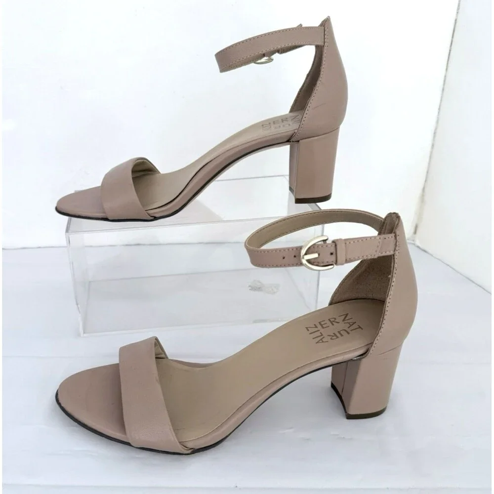 Naturalizer Vera Women's 7 Block Heel Sandels 2.5
